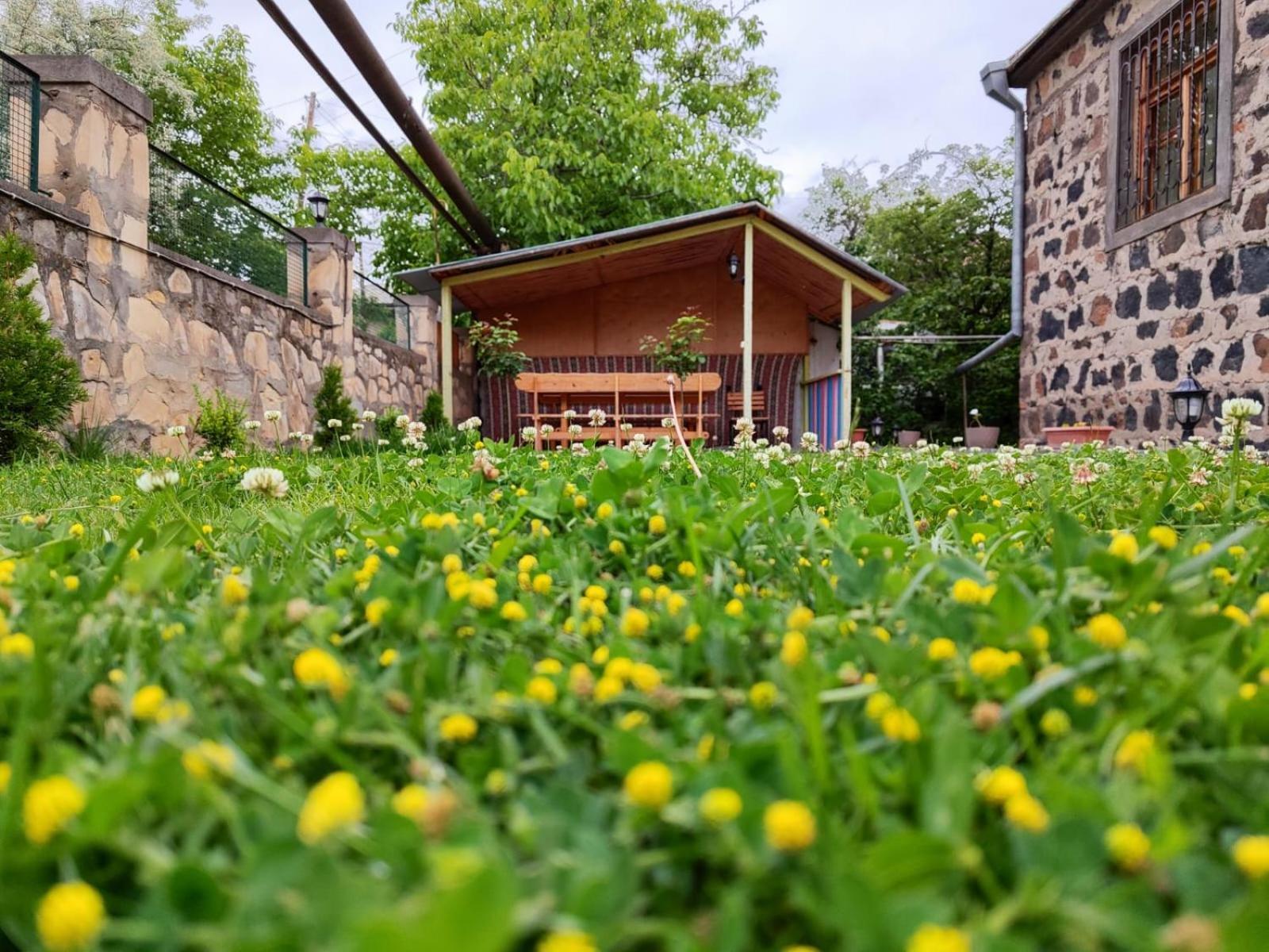 Guest House Nataly Jegegnadzor Kültér fotó