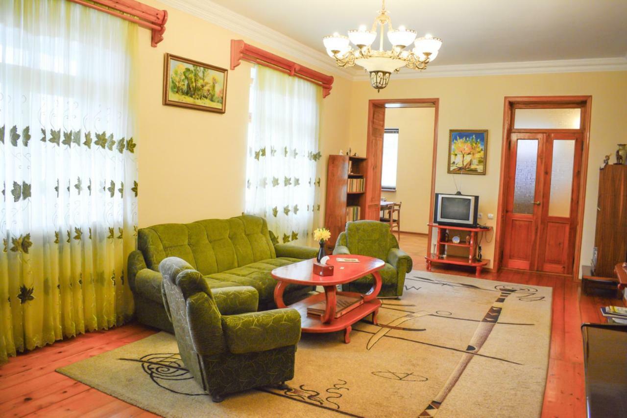 Guest House Nataly Jegegnadzor Kültér fotó